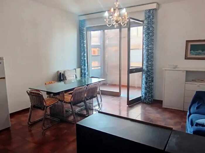 Appartamento quadrilocale in vendita in Via Santa Caterina, Camaiore