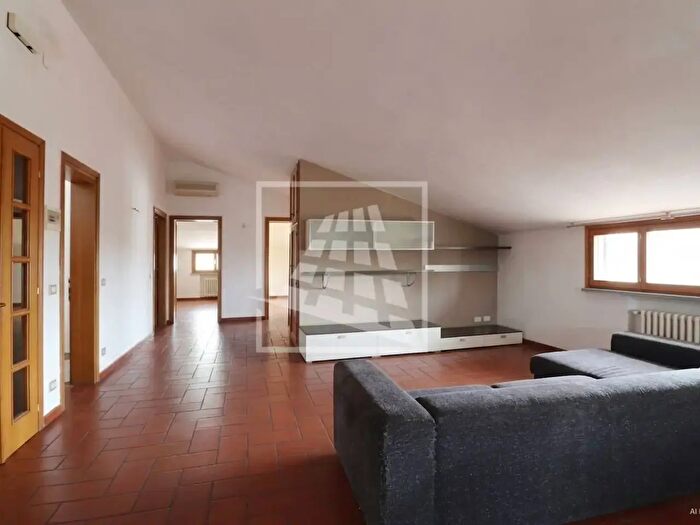 Appartamento trilocale in vendita in Via Terezin, Reggio nell'Emilia