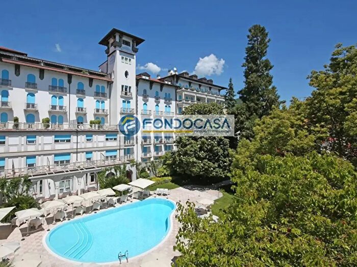 Appartamento trilocale in vendita in Via Giuseppe Zanardelli, Gardone Riviera