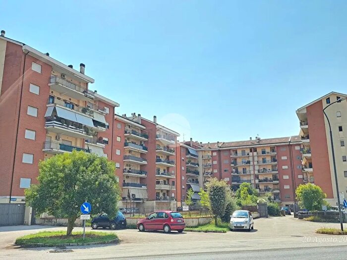 Appartamento quadrilocale in vendita in Via dei Monti Lepini, Frosinone