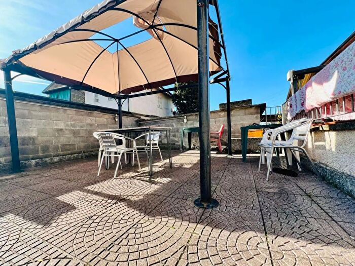 Casa con 6 locali in vendita in Rho