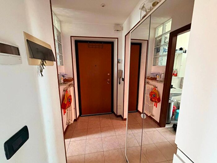 Appartamento trilocale in affitto in Via Silvio Pellico, San Zeno, Verona