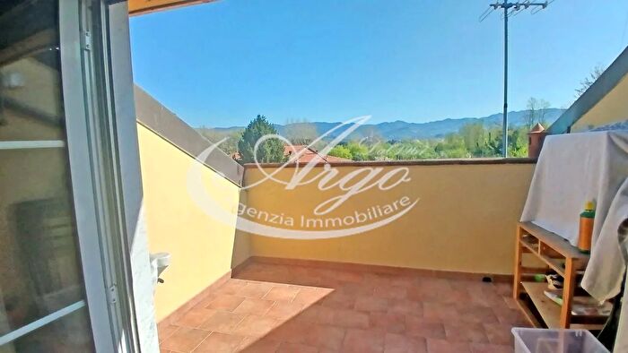 Appartamento trilocale in vendita in Romito Magra, Arcola