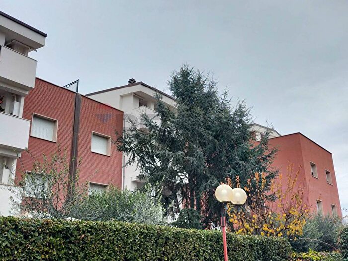 Appartamento bilocale in affitto in John Fitzgerald Kennedy, Torgiano