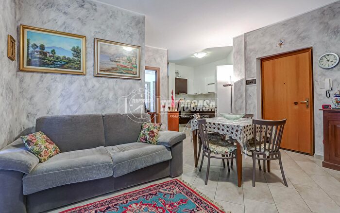 Appartamento trilocale in vendita in Via Monsignor Motta, Cuggiono