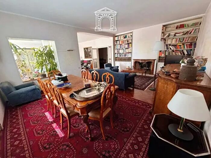 Appartamento trilocale in vendita in Via Romagna, Trieste