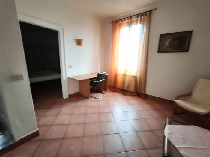 Appartamento trilocale in affitto in Via Gaspare Landi, Centro Storico, Piacenza