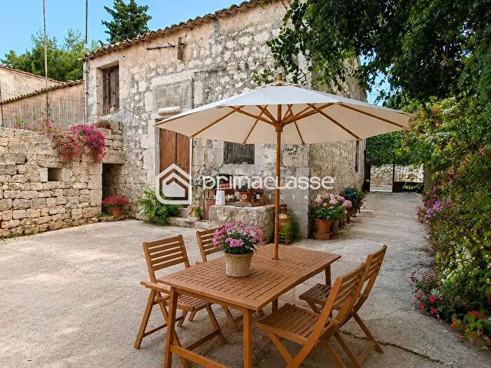 Casa con 6 locali in vendita in Modica