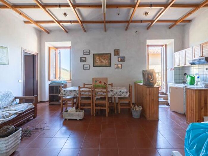 Appartamento bilocale in vendita in Scandriglia