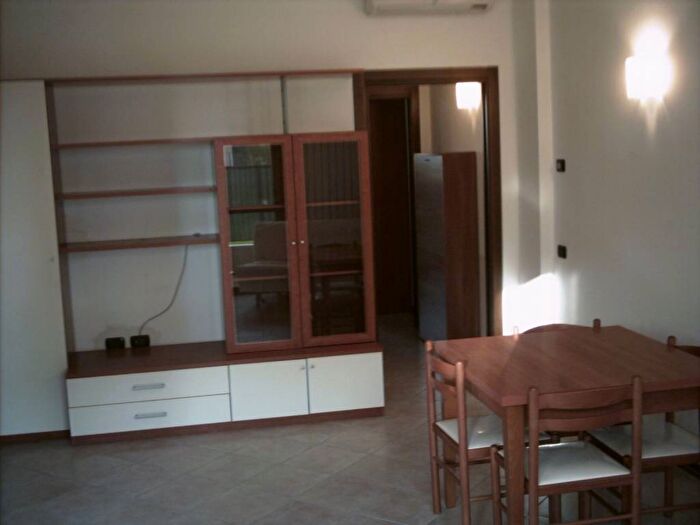 Appartamento bilocale in affitto in Via Trento, Saronno