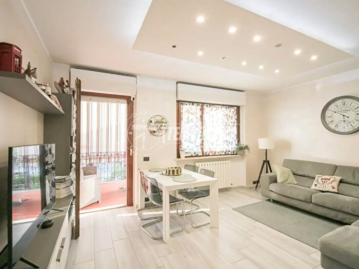 Appartamento quadrilocale in vendita in Via Cristoforo Colombo, Grugliasco