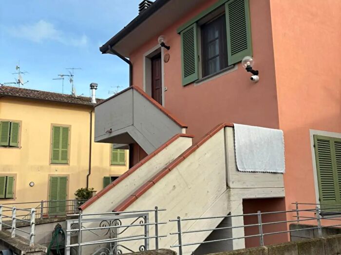 Appartamento quadrilocale in vendita in Crespina Lorenzana