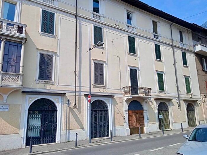 Case in Vendita e in Affitto - 2
