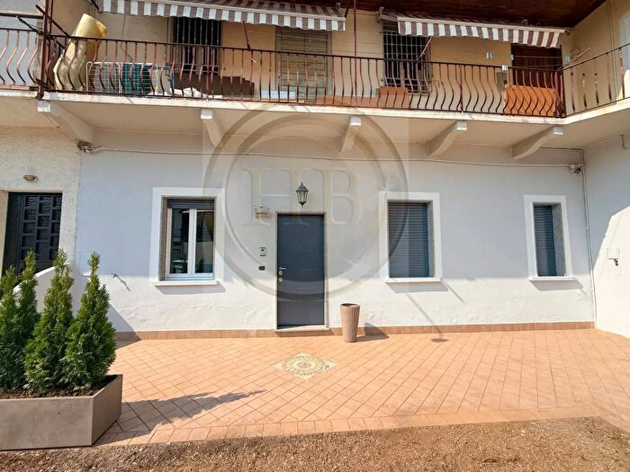 Appartamento trilocale in vendita in Via Papa Giovanni XXIII, Cardano Al Campo