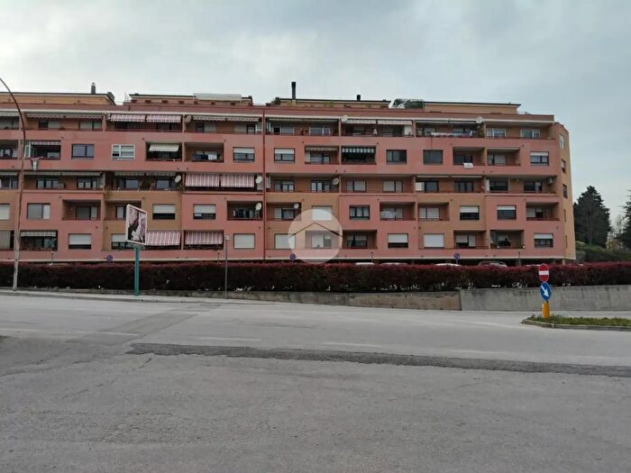 Appartamento trilocale in vendita in Via Sicilia, Campobasso