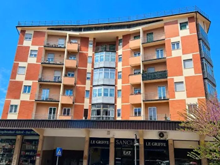 Appartamento con 6 locali in vendita in Via Giuseppe Mazzini, Potenza