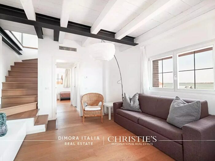 Appartamento quadrilocale in vendita in Venezia