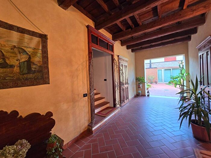 Appartamento trilocale in affitto in Corso Porta Mare, Santo Spirito, Ferrara