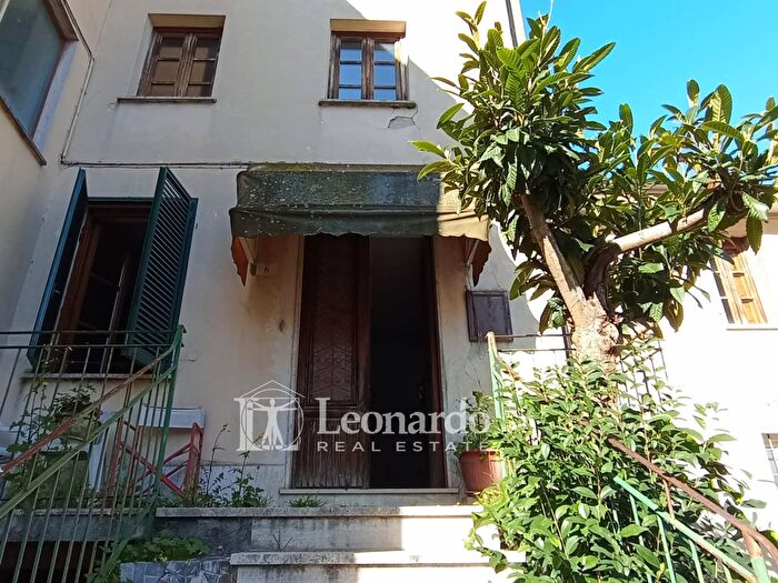 Casa con 6 locali in vendita in Via delle Sezioni, Massarosa
