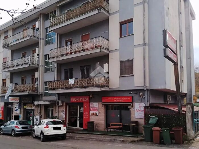 Appartamento trilocale in vendita in Via della Resistenza, Castrolibero