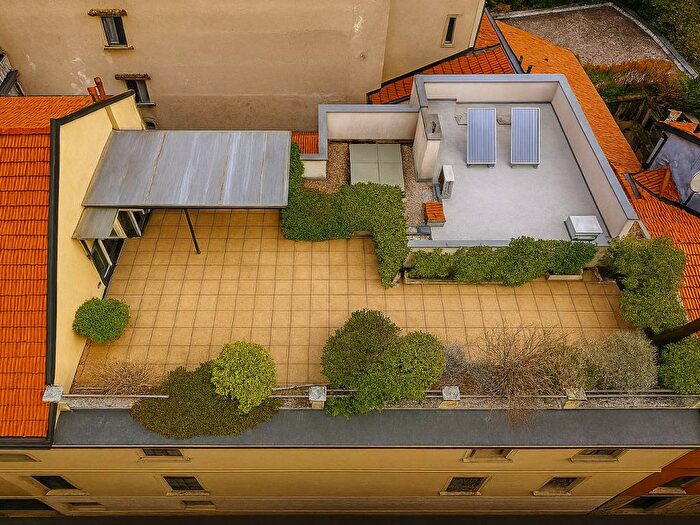 Casa trilocale in affitto in Via Crema, Porta Romana Medaglie dOro, Milano