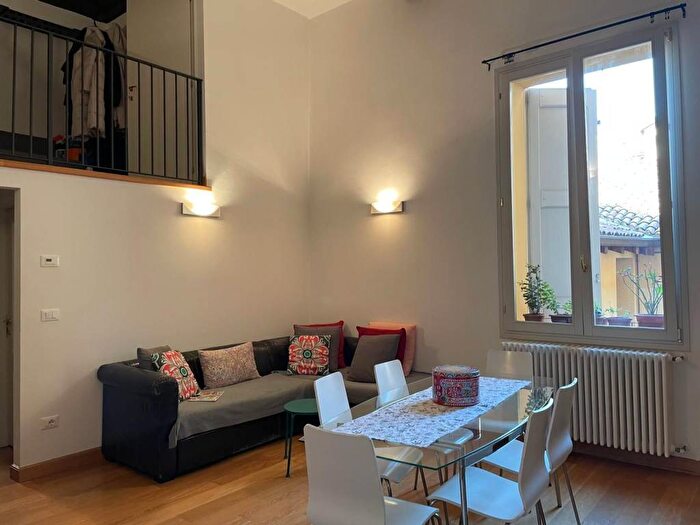 Appartamento trilocale in affitto in Via Drapperie, Centro Storico, Bologna
