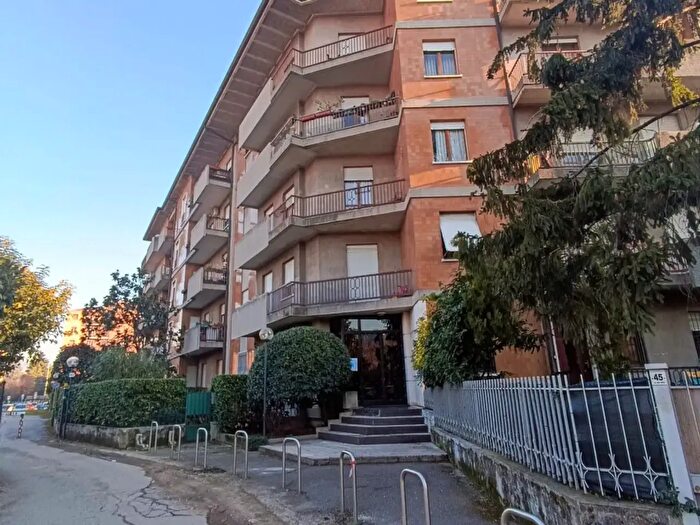 Appartamento bilocale in affitto in Via San Zeno, Brescia