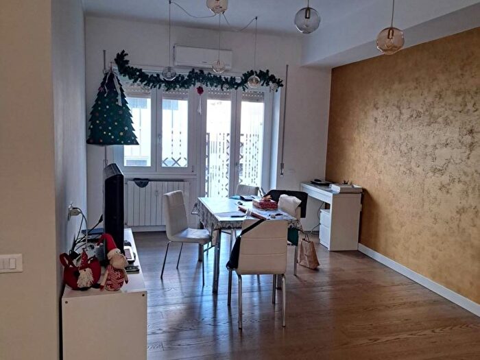 Appartamento trilocale in affitto in Via Sebastiano Ziani, Cipro, Roma