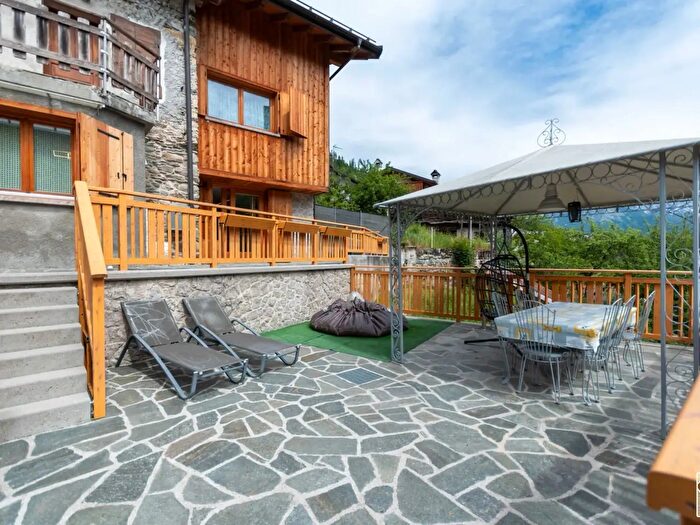 Casa con 12 locali in vendita in Rivamonte Agordino