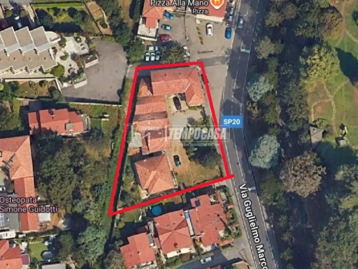 Casa con 7 locali in vendita in Via Guglielmo Marconi, Cassano Magnago