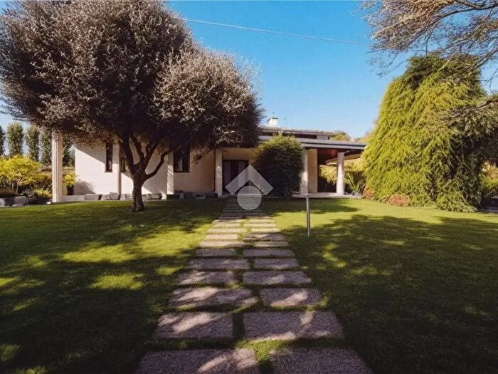 Casa con 5 locali in vendita in Via della Croce, Preganziol