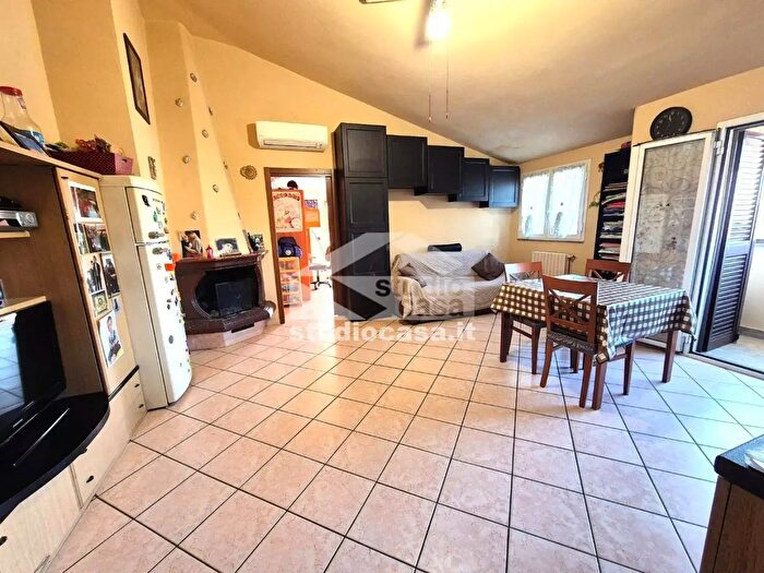 Appartamento bilocale in vendita in Via Mameli, Pieve Emanuele