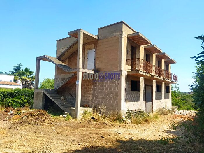 Casa con 8 locali in vendita in SC San Iacopo, Castellana Grotte