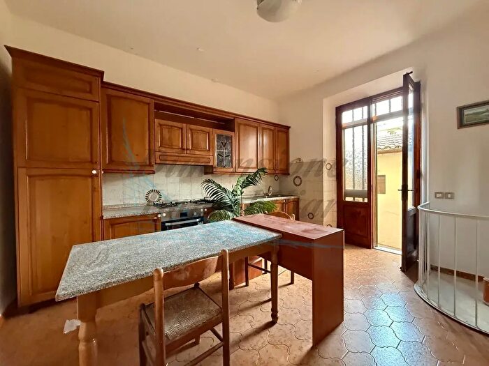 Appartamento quadrilocale in vendita in Via Buccari, Rosignano Marittimo