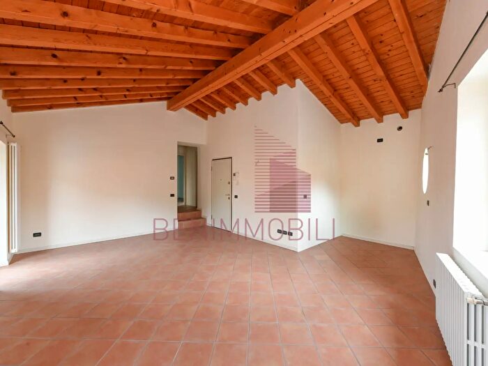 Appartamento trilocale in vendita in Viale SantEufemia, Brescia