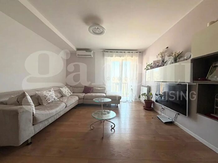 Appartamento trilocale in vendita in Via Campogrande, Assisi