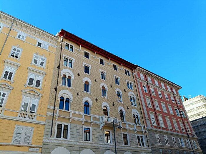 Appartamento quadrilocale in affitto in Via Donato Bramante, San Giacomo, Trieste