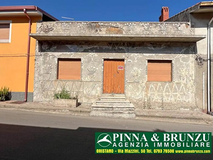 Casa quadrilocale in vendita in Via Segni, Bonarcado