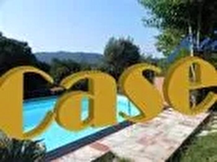 Casa con 5 locali in vendita in Camaiore