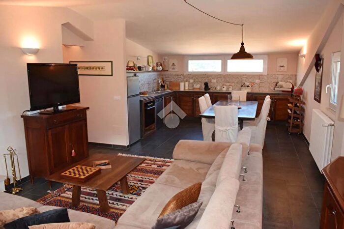 Appartamento trilocale in vendita in Via Camporotondo, Cappadocia