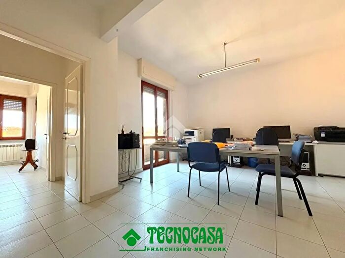 Appartamento trilocale in vendita in Via Falcinello, Sarzana