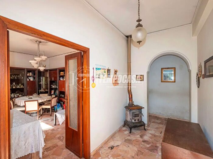 Casa trilocale in vendita in Via Messina, Messina