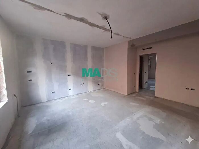 Appartamento in vendita in Via Senio, Prato