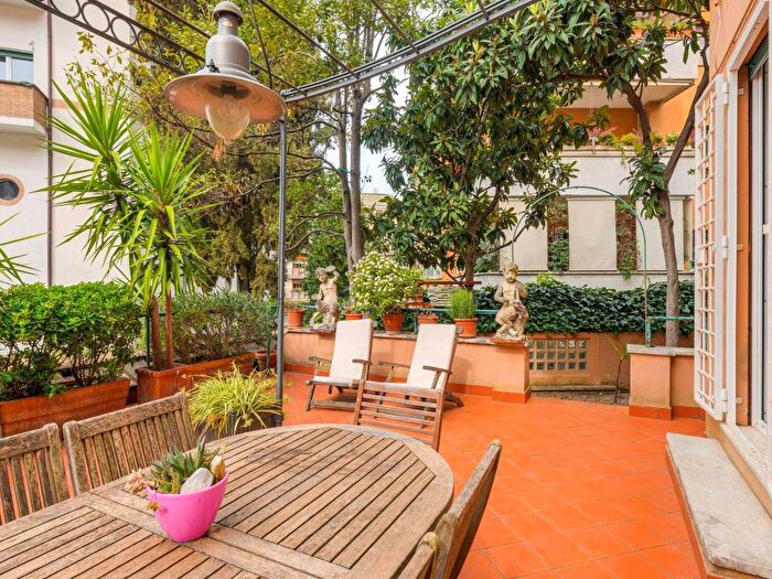 Appartamento quadrilocale in affitto in Via Alberto Fortis, Euclide, Roma