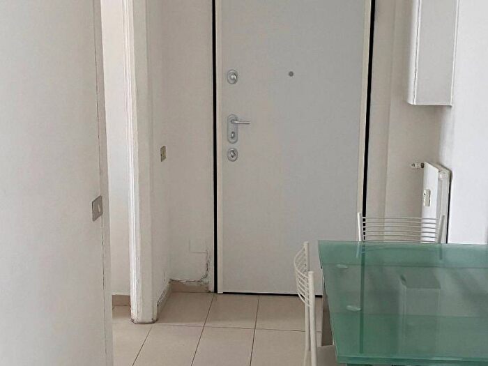Appartamento trilocale in affitto in Via Antonio Fogazzaro, Montenero, Milano