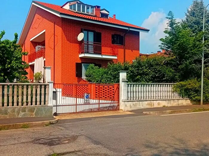 Casa con 5 locali in vendita in Via Berlinguer, Trofarello