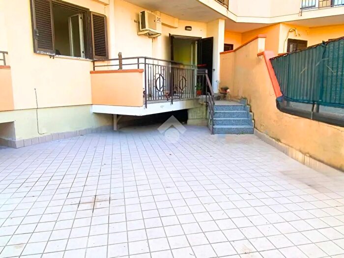 Appartamento quadrilocale in vendita in Via Gaetano Dublino, Acerra