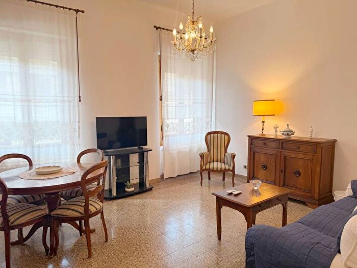 Appartamento quadrilocale in affitto in Via Cardinale Guglielmo Massaia, Leopoldo Vittorio Emanuele Statuto, Firenze