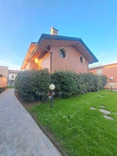 Appartamento trilocale in vendita in Via Giacomo Puccini, Castellanza