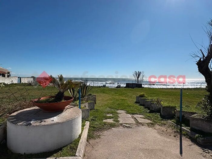 Casa trilocale in vendita in Via Cottages, San Felice Circeo